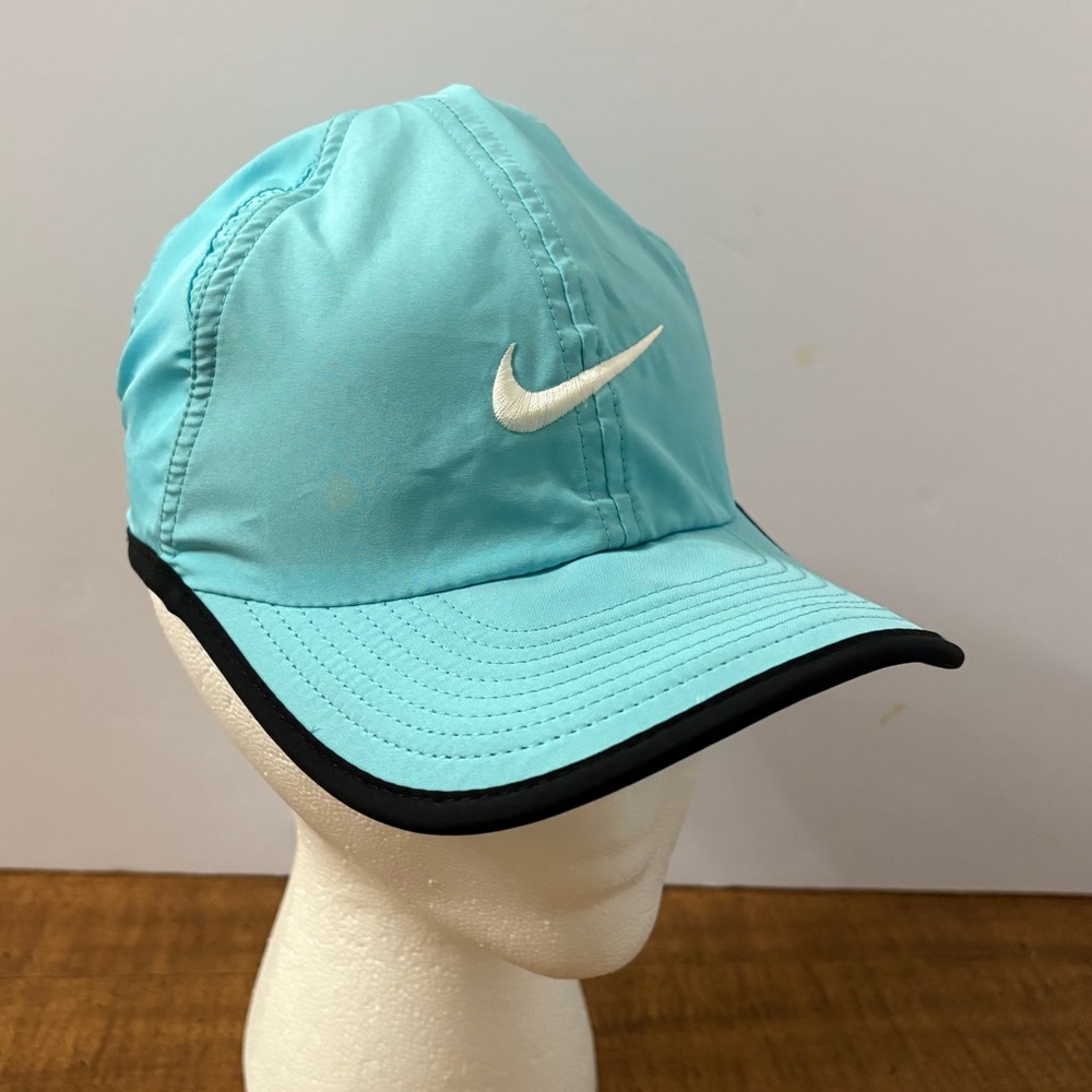 Nike Hat Cap Strap Back Featherlight Dri-FIT Running Athletic One Size Blue Cl